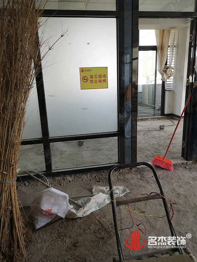 辦公室裝修現場施工照.jpg