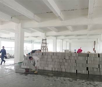 龍洞1000平方廠房裝修項目開工啦！